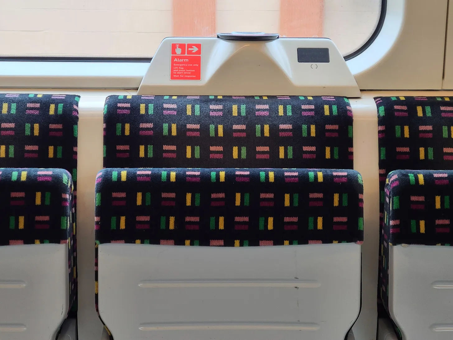 We should steal more transit ideas: London Edition