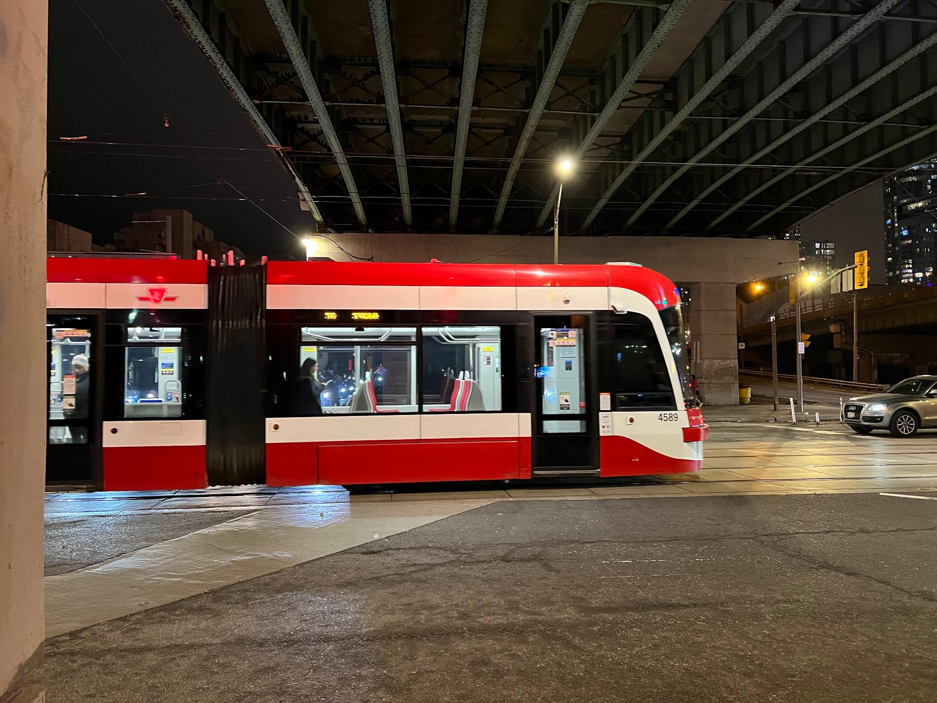 What if the Spadina streetcar *was* rapid transit?